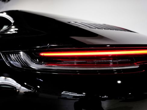 Used 2022 Porsche 911 Carrera 4S image 35