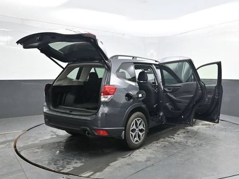 Used 2020 Subaru Forester Premium AWD/4WD image 48