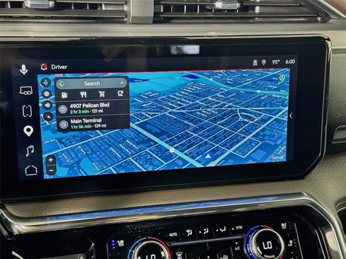 Used 2025 GMC Sierra 1500 Denali w/ Denali Reserve Package AWD/4WD image 16