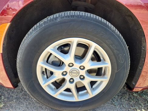 Used 2020 Chrysler Voyager Lxi FWD image 16