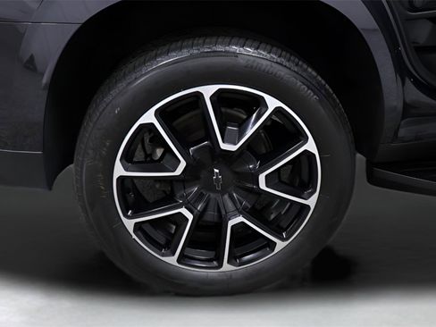 Used 2024 Chevrolet Tahoe RST w/ Luxury Package image 38