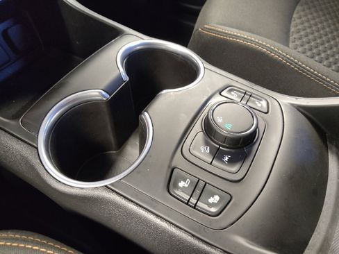 Used 2020 GMC Terrain SLE w/ Driver Convenience Package image 26