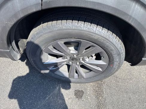 Certified 2022 Ford Explorer XLT w/ Equipment Group 202A image 14