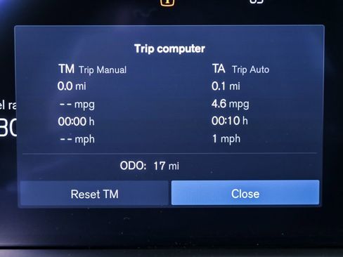 New 2026 Volvo XC60 B5 Plus w/ Protection Package Premier image 11