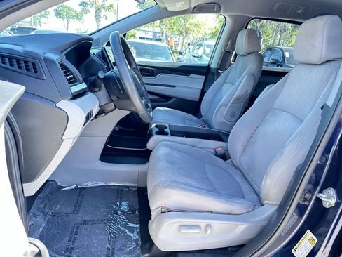 Used 2018 Honda Odyssey LX image 13