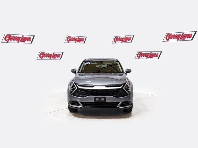 Used 2025 Kia Sportage LX FWD image 2