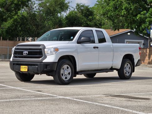 Used 2017 Toyota Tundra SR RWD image 8