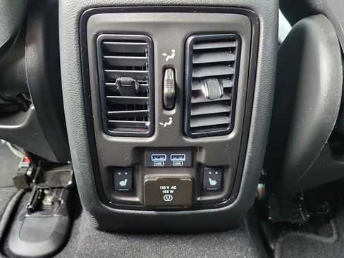 Used 2023 Dodge Durango R/T RWD image 17