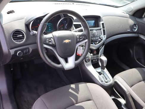 Used 2014 Chevrolet Cruze LT FWD image 5