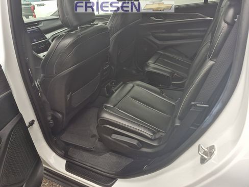 Used 2024 Jeep Grand Cherokee L Limited w/ Luxury Tech Group II image 9