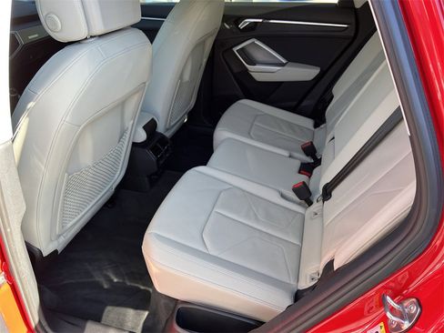 Used 2020 Audi Q3 2.0T Premium Plus image 17