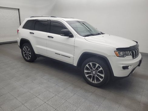 Used 2018 Jeep Grand Cherokee Limited AWD/4WD image 11