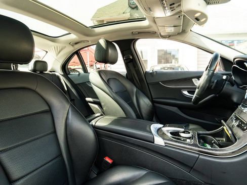 Used 2016 Mercedes-Benz C 300 4MATIC Sedan w/ Multimedia Package image 11