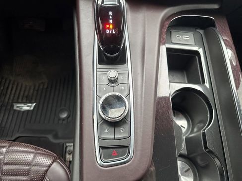 Used 2022 Cadillac Escalade Sport Platinum AWD/4WD image 46