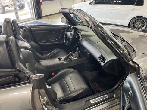 Used 2001 Honda S2000 image 53
