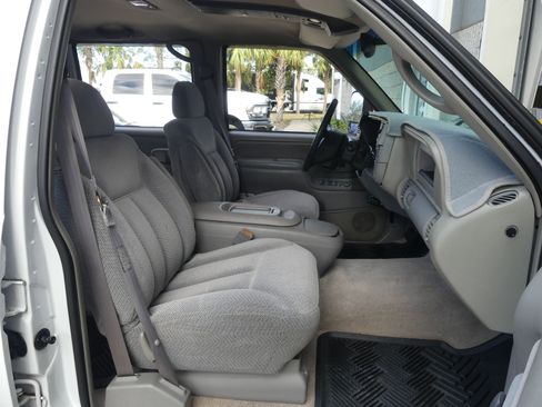 Used 2000 Chevrolet Silverado 3500 2WD Crew Cab image 78