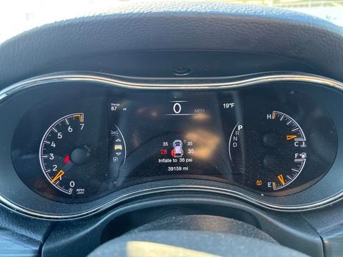 Used 2020 Jeep Grand Cherokee Limited X image 17