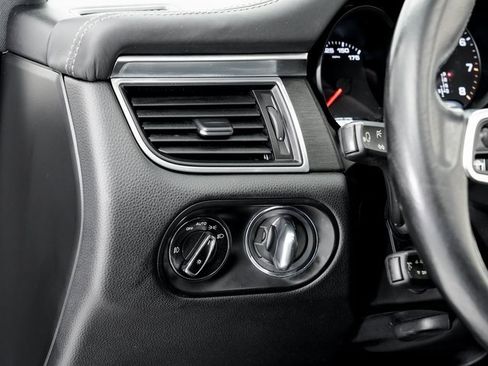 Used 2017 Porsche Macan GTS image 11