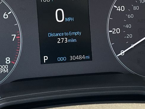 Used 2025 Toyota Corolla LE FWD image 32