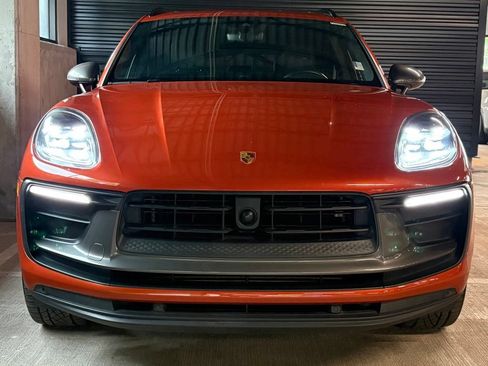 Used 2023 Porsche Macan AWD/4WD image 6