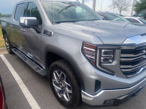 Used 2024 GMC Sierra 1500 SLT w/ SLT Premium Package AWD/4WD image 3