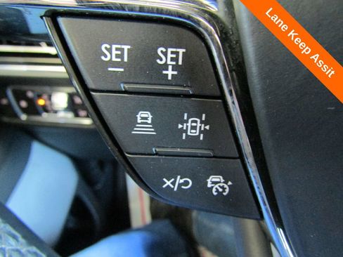 Used 2023 Lincoln Navigator Reserve AWD/4WD image 9