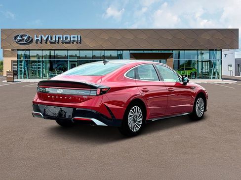 New 2025 Hyundai Sonata Limited FWD image 7