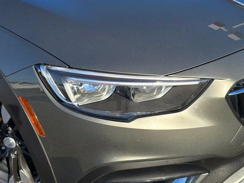 Used 2019 Buick Regal Preferred AWD/4WD image 26