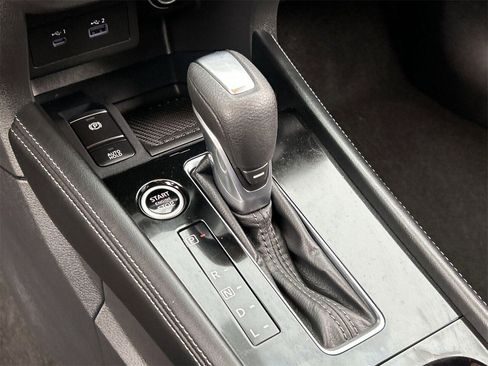 Used 2023 Nissan Kicks SR image 21