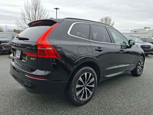 Used 2023 Volvo XC60 B5 Core w/ Climate Package AWD/4WD image 6