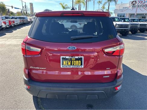 Used 2018 Ford EcoSport SE image 5