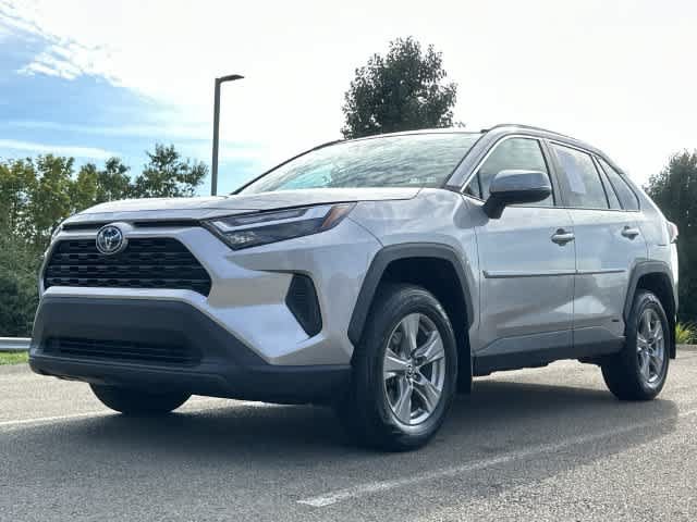 Used 2022 Toyota RAV4 XLE w/ Convenience Package AWD/4WD image 28
