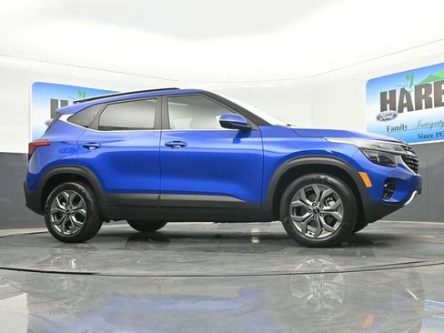 Used 2024 Kia Seltos S AWD/4WD image 22