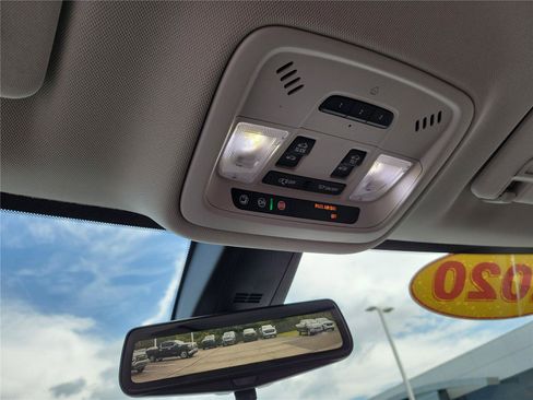Used 2020 Chevrolet Traverse High Country w/ LPO, Floor Liner Package AWD/4WD image 34