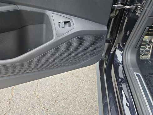 Used 2022 Volkswagen Jetta GLI Autobahn image 31