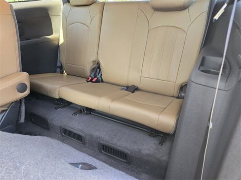 Used 2014 Buick Enclave Leather w/ Trailering Provision Package image 9