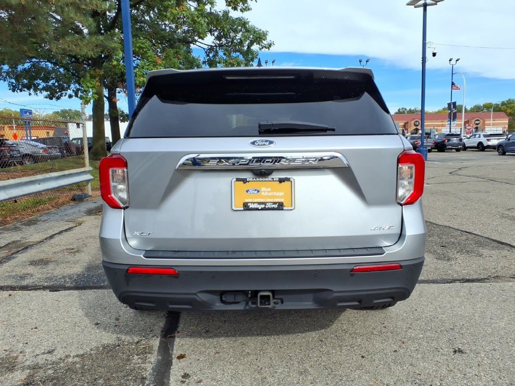 Certified 2024 Ford Explorer XLT w/ Class IV Trailer Tow Package AWD/4WD image 6