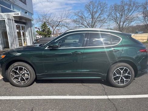Used 2020 Alfa Romeo Stelvio Ti w/ Active Blind Spot Package image 4