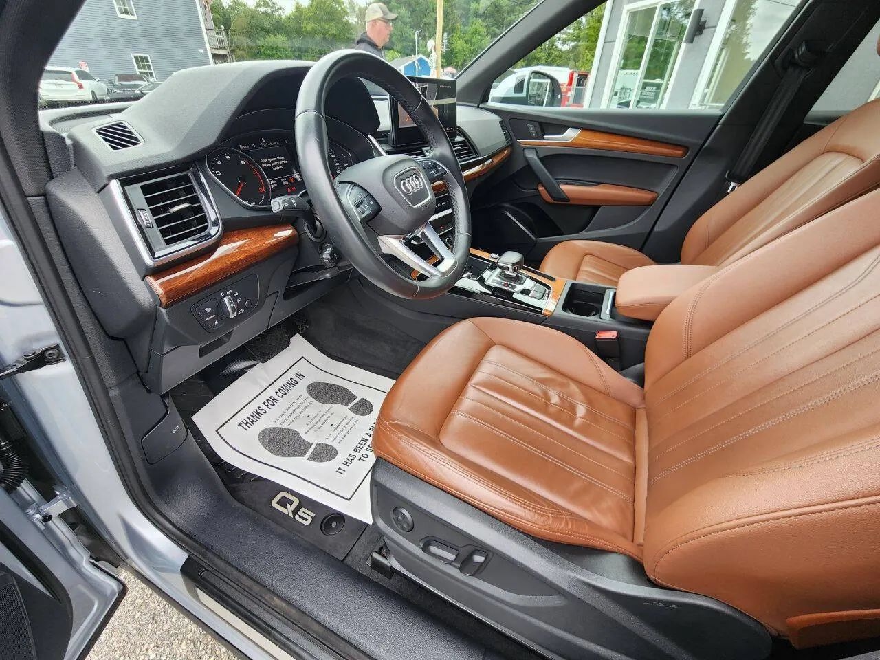 Used 2021 Audi Q5 2.0T Premium w/ Convenience Package AWD/4WD image 9