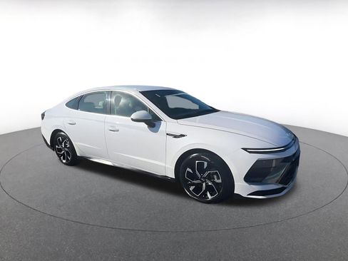 Used 2025 Hyundai Sonata SEL image 2