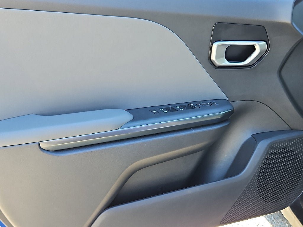 Used 2025 Kia K4 FWD image 12