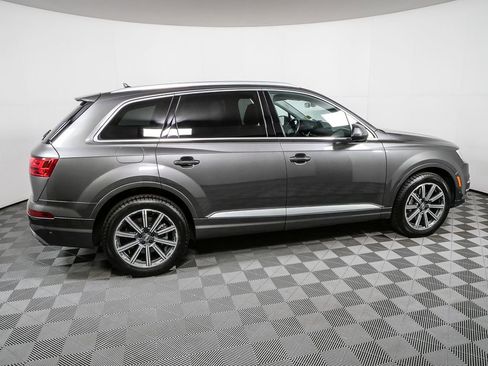 Used 2019 Audi Q7 3.0T Premium Plus w/ Premium Plus Package image 2