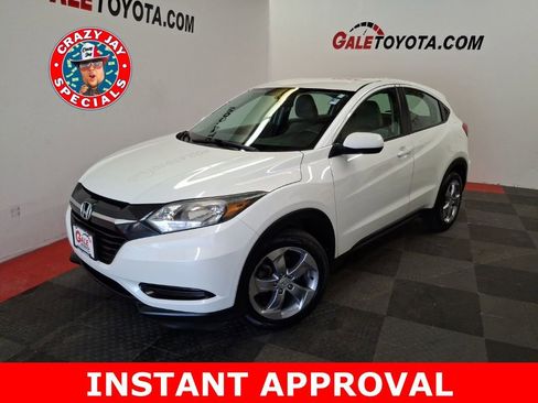 Used 2018 Honda HR-V LX image 1