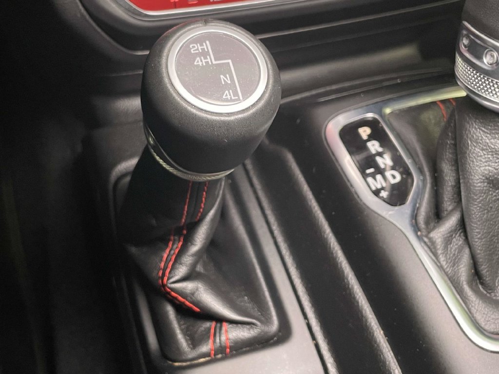 Used 2023 Jeep Wrangler Unlimited Rubicon w/ Cold Weather Group AWD/4WD image 28