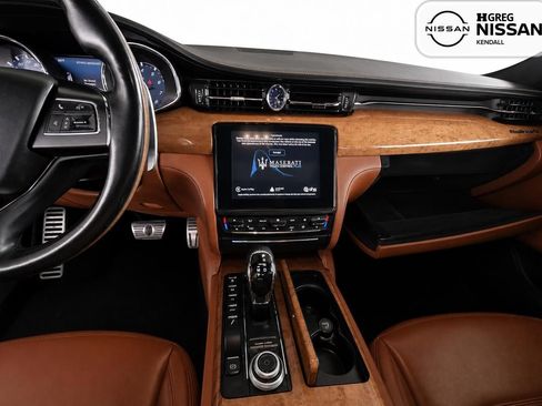 Used 2018 Maserati Quattroporte S GranLusso Q4 AWD/4WD image 11