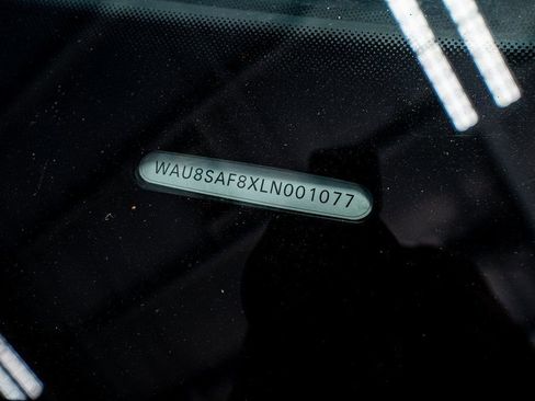 Used 2020 Audi S8 L w/ S8 Executive Package image 66