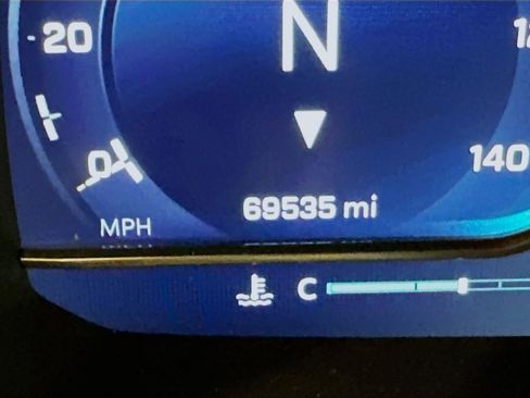 Used 2024 Chevrolet Tahoe Premier image 19