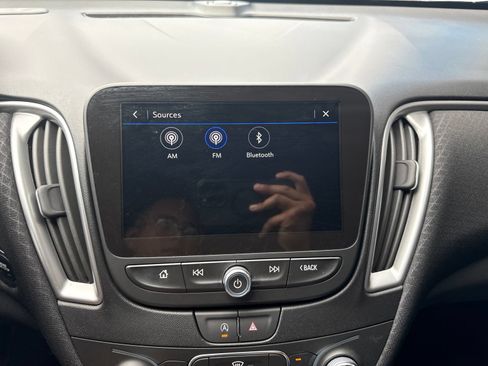 Used 2024 Chevrolet Malibu LS FWD image 21