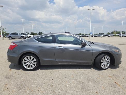 Used 2010 Honda Accord EX-L image 17