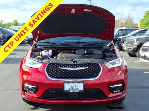 New 2026 Chrysler Pacifica Select AWD/4WD image 23
